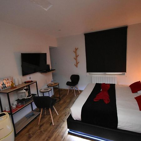 Spa Privatif Love Room, Le Hammam Et Bulles, Chez Nuits Chartraines ชาร์ตร ภายนอก รูปภาพ