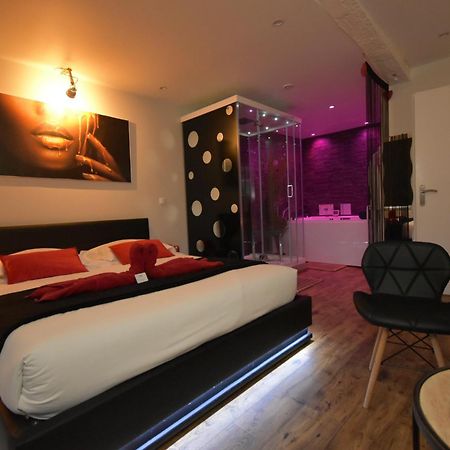 Spa Privatif Love Room, Le Hammam Et Bulles, Chez Nuits Chartraines ชาร์ตร ภายนอก รูปภาพ