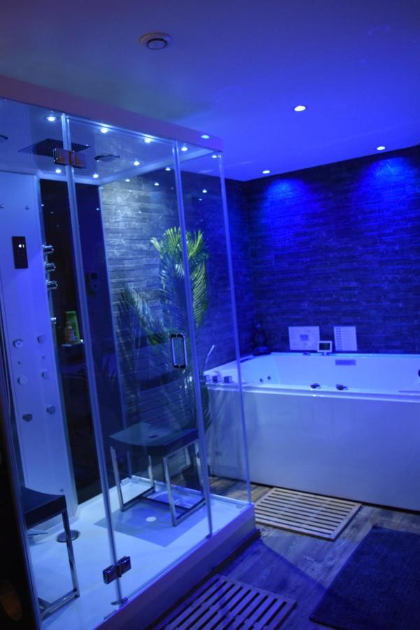 Spa Privatif Love Room, Le Hammam Et Bulles, Chez Nuits Chartraines ชาร์ตร ภายนอก รูปภาพ