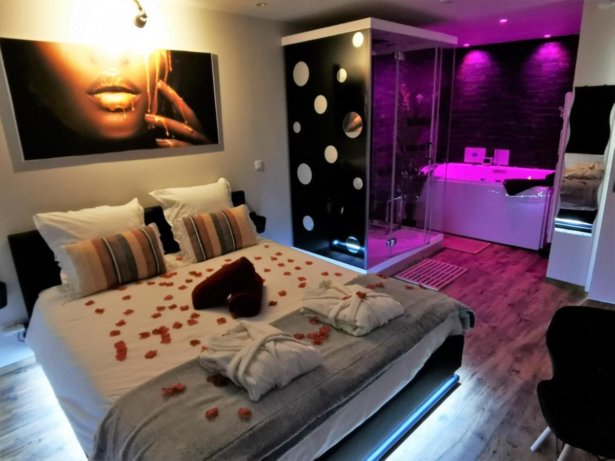 Spa Privatif Love Room, Le Hammam Et Bulles, Chez Nuits Chartraines ชาร์ตร ภายนอก รูปภาพ