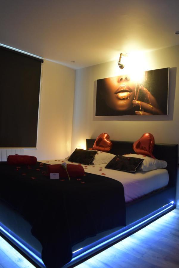 Spa Privatif Love Room, Le Hammam Et Bulles, Chez Nuits Chartraines ชาร์ตร ภายนอก รูปภาพ