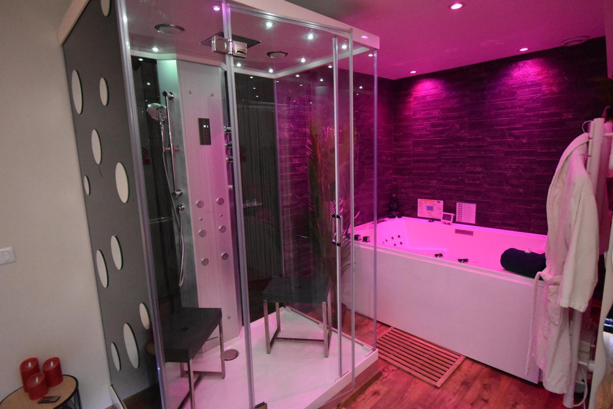 Spa Privatif Love Room, Le Hammam Et Bulles, Chez Nuits Chartraines ชาร์ตร ภายนอก รูปภาพ